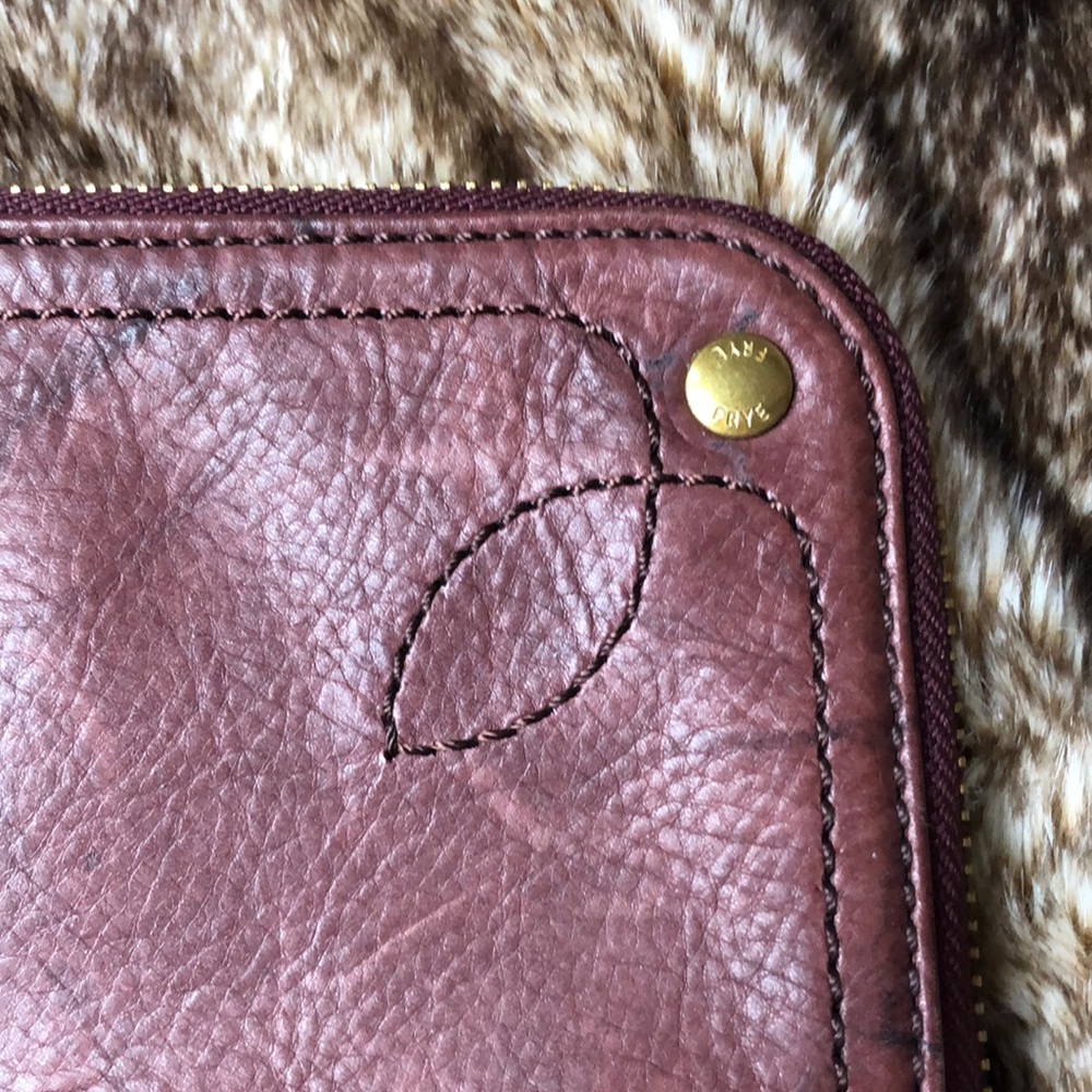 NWOT Frye Rustic Burgundy Leather Wristlet - Picture 5 of 10